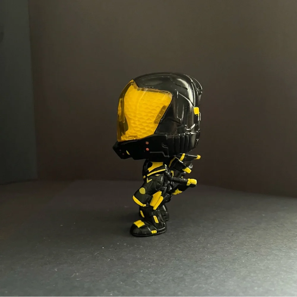 Funko Pop Marvel YellowJacket - Picture 4 of 5